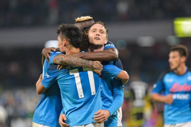 Napoli tiếp đón Genoa và cú sảy chân định mệnh